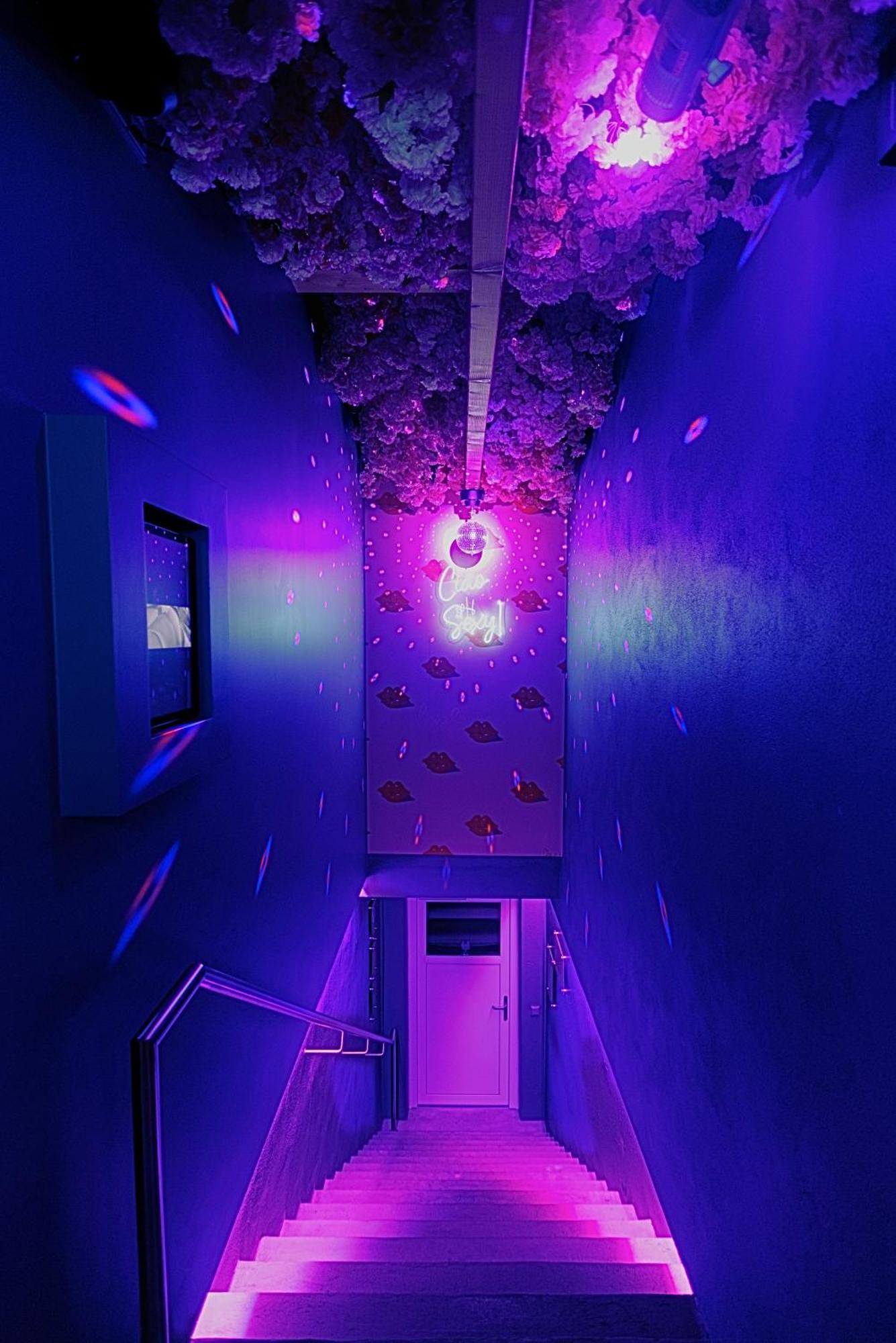 Lustra Stundenhotel - Adults Only Ландсхут Экстерьер фото